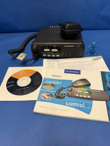 Motorola GM340 MDM25RHC9AN1AE UHF Mobile 2-Way Radio 403-470 MHz 1-25W