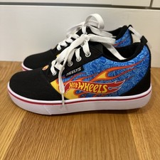 Heelys HotWheels Skate Kids Youth Unisex Tracer Skate Sneaker Sz 6 New