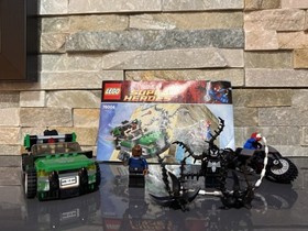 LEGO Marvel Super Heroes Ultimate Spider-Man: Spider-Cycle Chase (76004) 100%