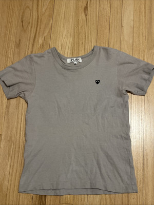 Womens t shirt Play Comme des Garcons Size S/ M Color Gray