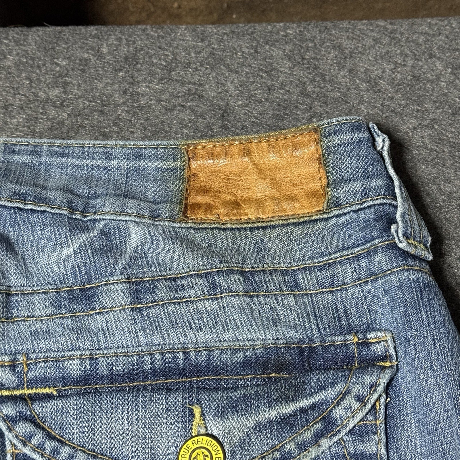 VTG Y2K True Religion Womens Bootcut Embroidered Flap Jeans Size 31 Grunge Goth thumbnail 9