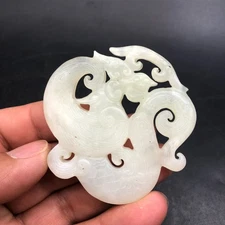China Old Natural Jade Carved Fengshui Dragon Yubi Amulet Pendant,#087