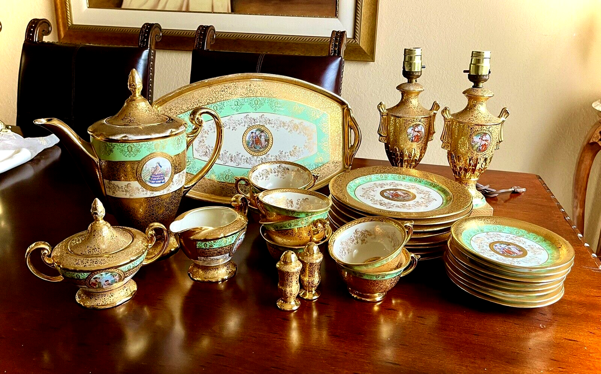 Le Mieux China 24 Karat Gold Hand Decorated 32 Piece Set - Local