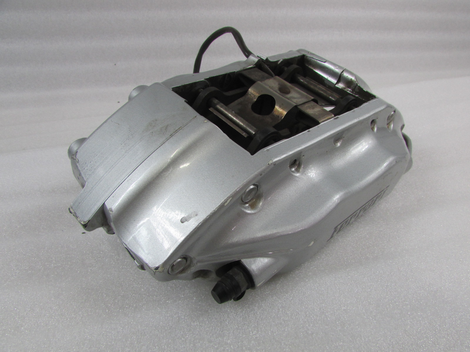 Ferrari 550, LH, Left Front Brake Caliper, Silver, Used, P/N 176315
