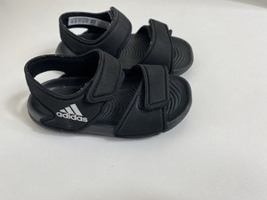 baby adidas flip flops
