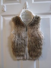 JUSTICE girls faux fur KNIT oak white zipper vest Sz 7