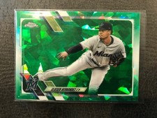 ELIESER HERNANDEZ 2021 Topps Update Chrome Sapphire GREEN REFRACTOR # 37/50