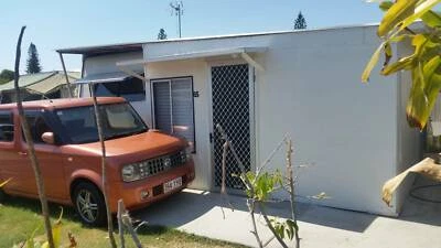 Permanent Caravan With Large Fixed Annex In Golden Beach