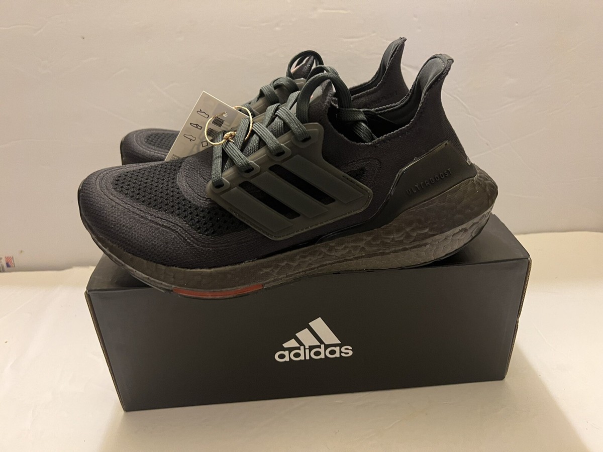 adidas ultraboost 21 J kids size 4.5