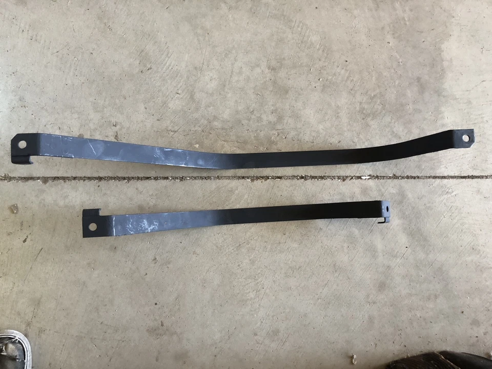 2011 nissan cube gas tank straps, OEM, Right & Left ,Pair, OEM - Image 4 of 4