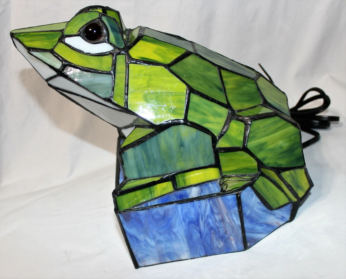 Tiffany Style Stained Glass Green Frog 10 Table Accent Lamp Blue Glass Stand