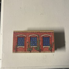 Thomas Friends Wooden Railway 1996 Special Engine Shed Missing Roof 