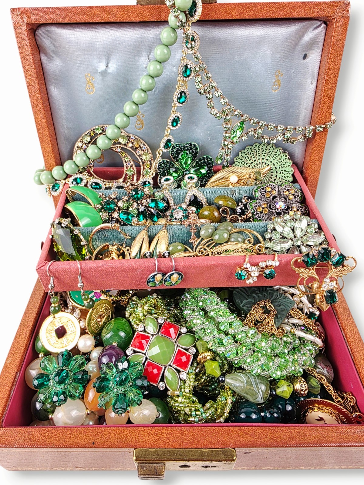 Grandma's vintage green jewelry lot some signed 1. 10lb all wearable/resellable