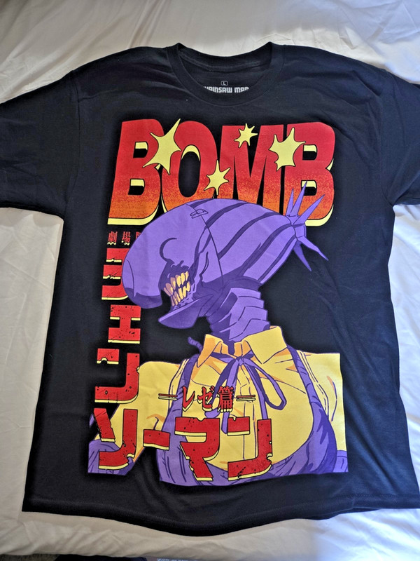 Chainsaw Man Bomb Girl T shirt, size Large, NWOT