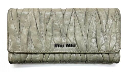 Miu Miu Matelasse Textured Grey Long Wallet Used - Afbeelding 1 van 12