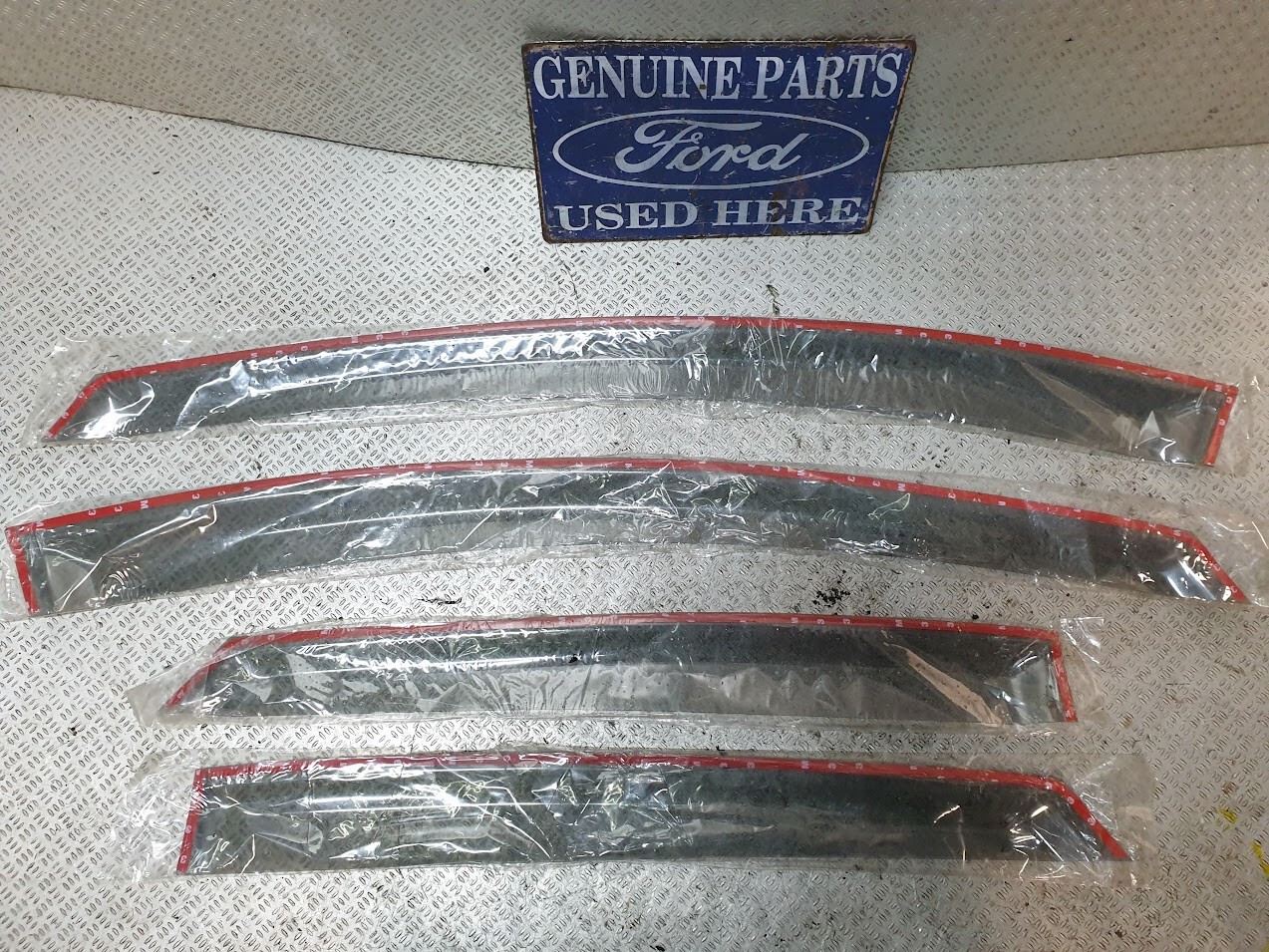 FORD FOCUS MK3 2011 2017 WIND DEFLECTORS SET eBay