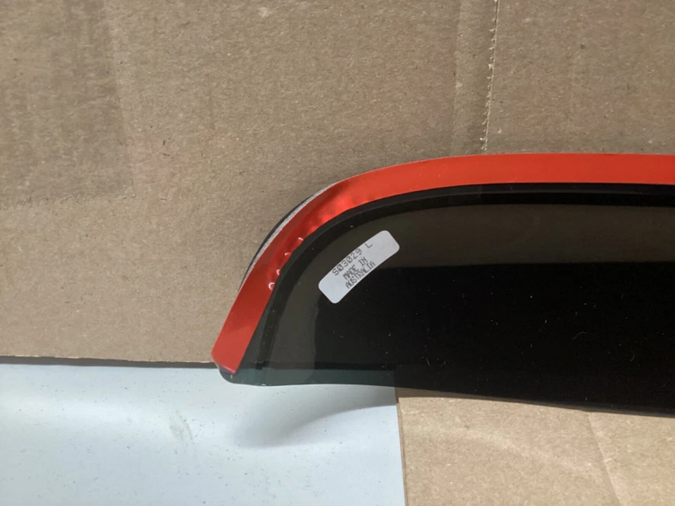 Genuine Mopar Deflector 82208966AB dodge Dakota club cab - Image 3 of 3