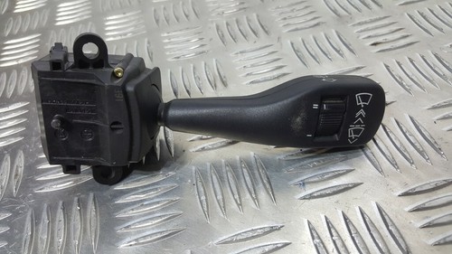 BMW 3 (E46) 2001 Wischerblatthebel 8363664M GUST1661