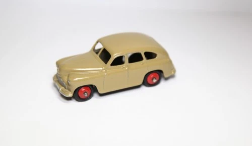 Dinky 40E Standard Vanguard - Near Mint Original Model RARE Red Hubs
