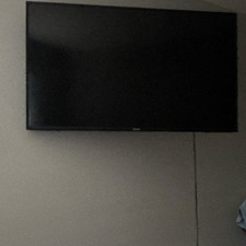 Hisense LED Flat Screen TV Wall Mountable Black
