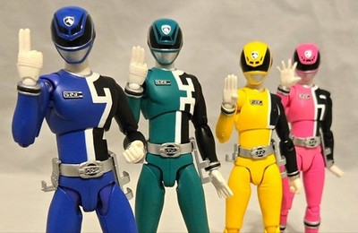 Power Rangers Dekaranger S.H.Figuarts Deka Blue Green Yellow Pink Set From Japan