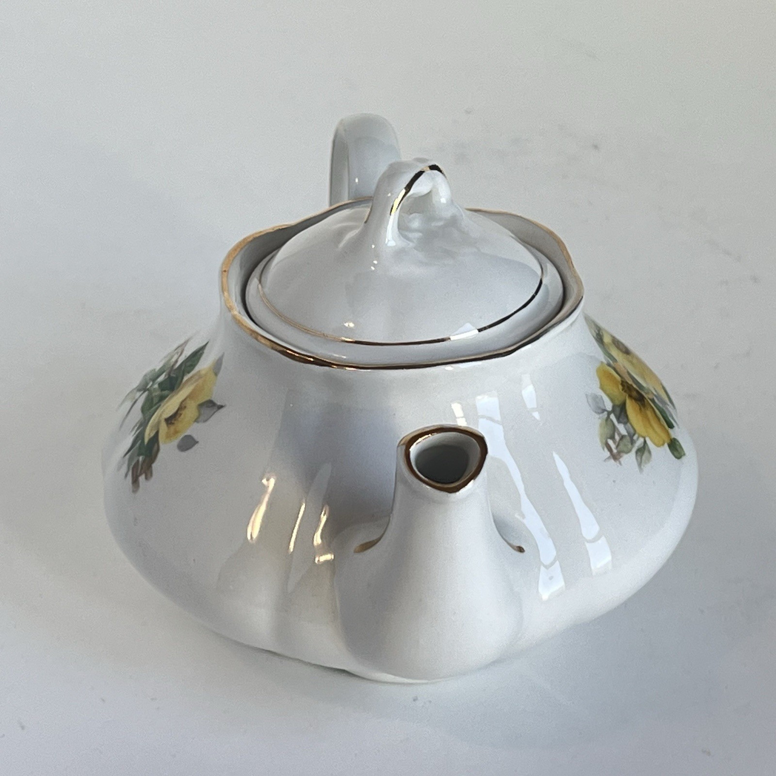 Ellgreave Vintage Enoch 1784 Woods & Sons TeaPot Ironstone Yellow Flowers Small