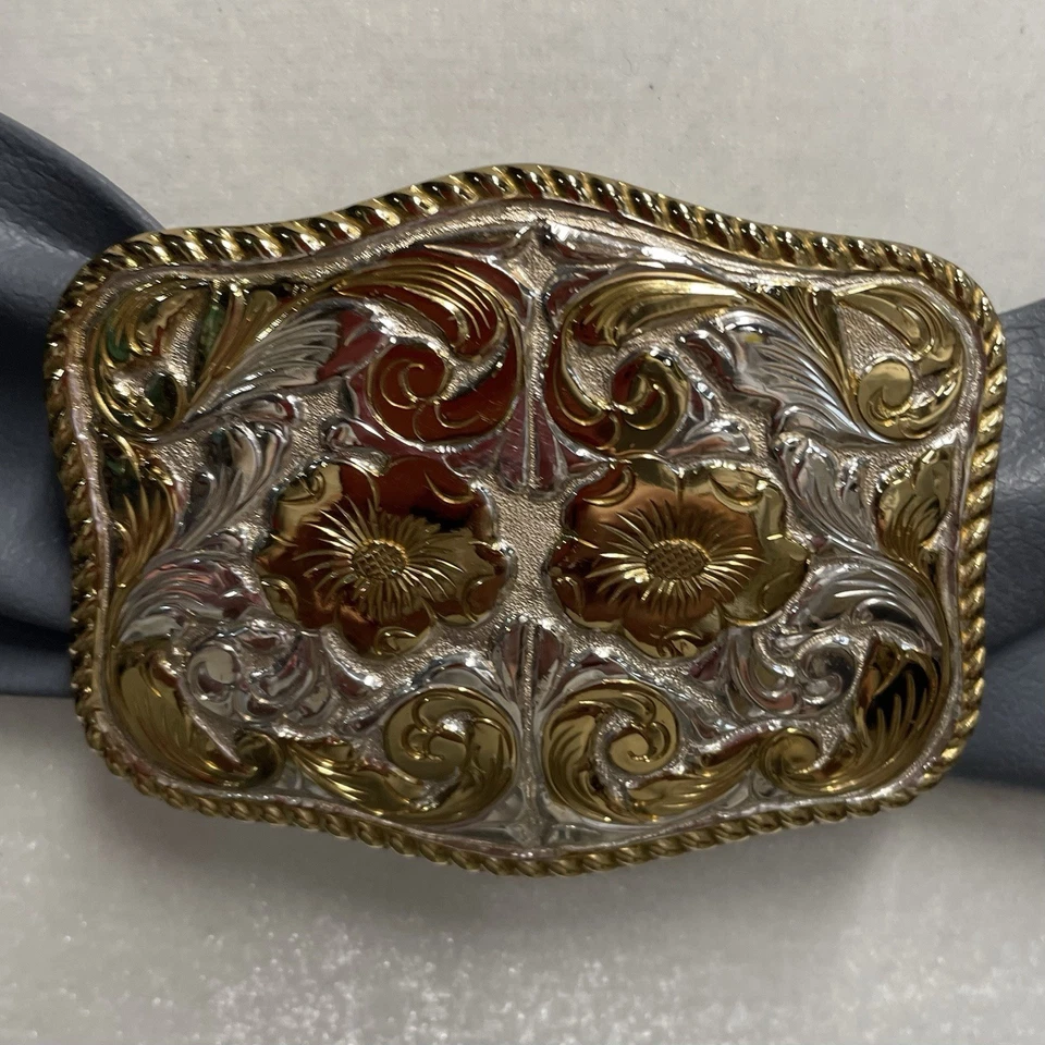 Crumrine Buckle and Leather Belt Vintage 80s Gray Gold Engraved Floral Western - Image 4 of 4