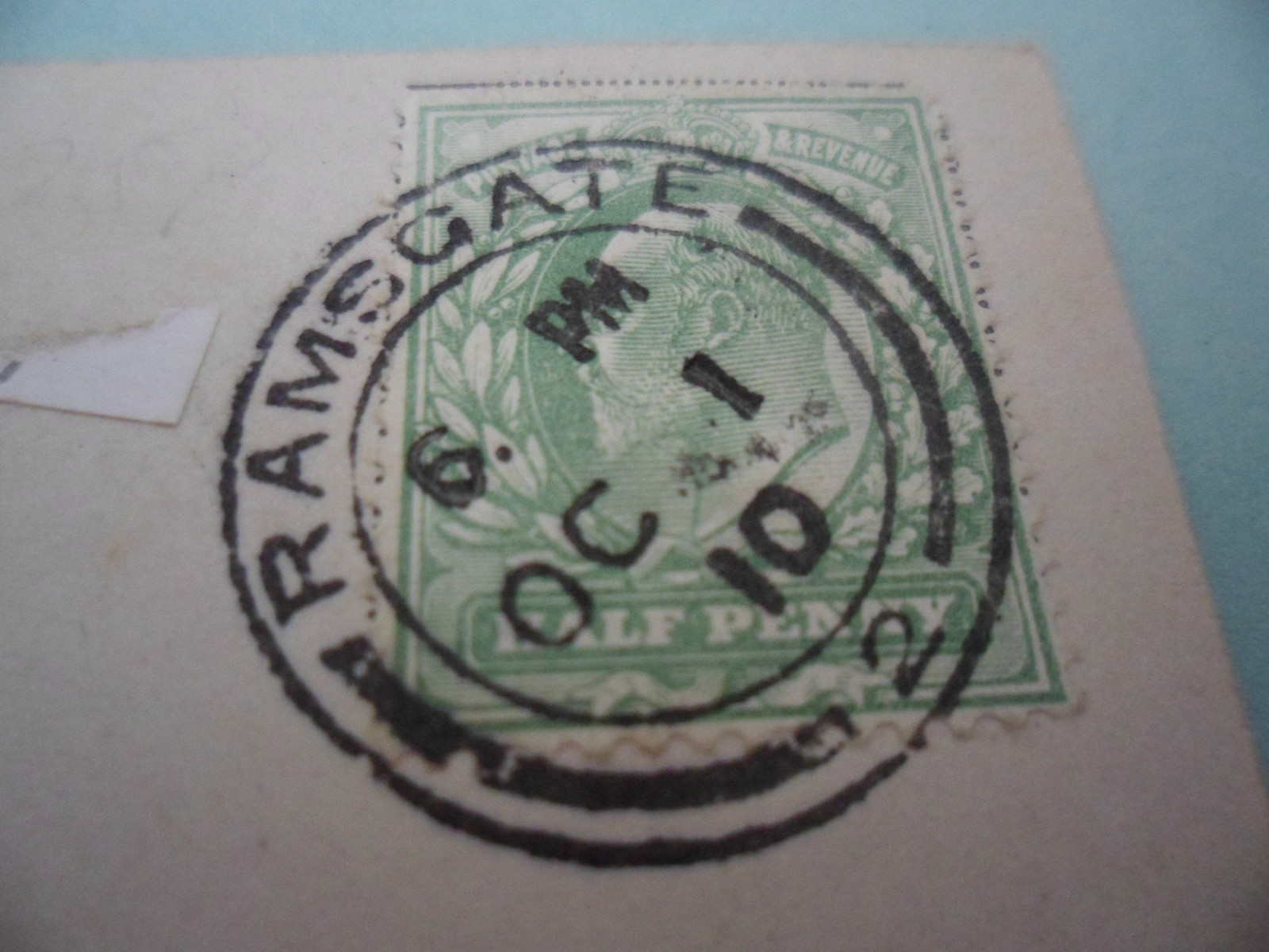 LOT 2 ENGLISH UK OLD HALF PENNY GREEN STAMPS ON VINTAGE ANTIQUE