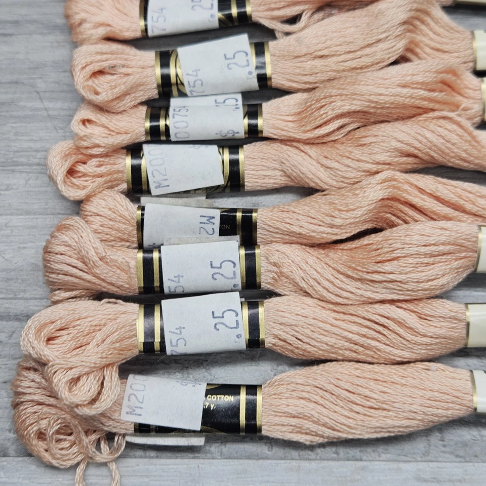 DMC 25 Embroidery Floss Mouline Special Made in France #754 Light Peach Lot (10) - Image 4 of 4
