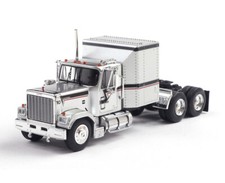 IXO IA64004 1:64 1980 GMC GENERAL (SILVER)