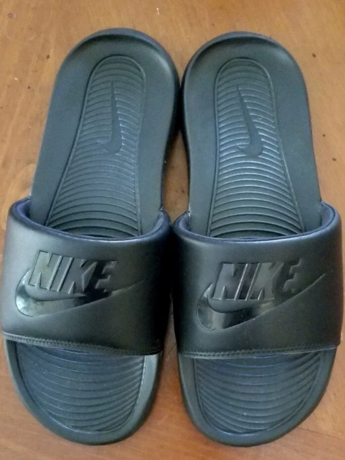 Nike Victori One Slide Uomo Nero Nero Nero (CN9675 003) 9M Ottime Condizioni