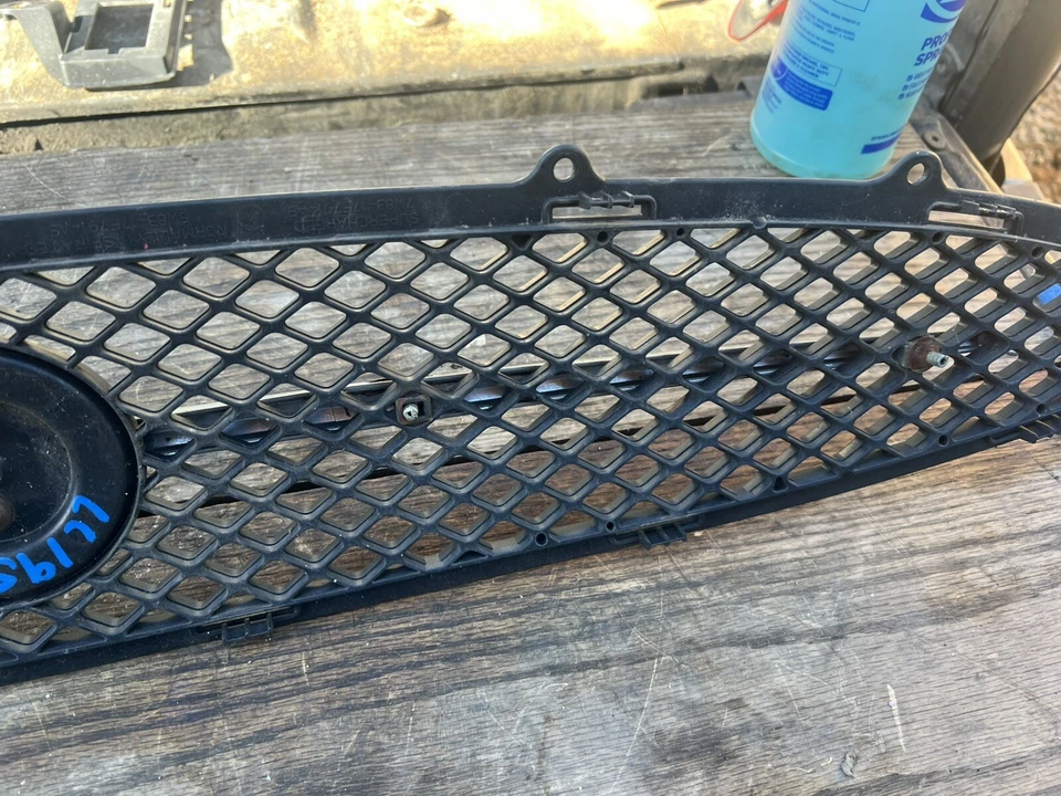 07-09 Jaguar XK XKR grade de para-choque dianteiro malha com logotipo fabricante de equipamento original 2007 2008 2009 - Imagem 4 de 4