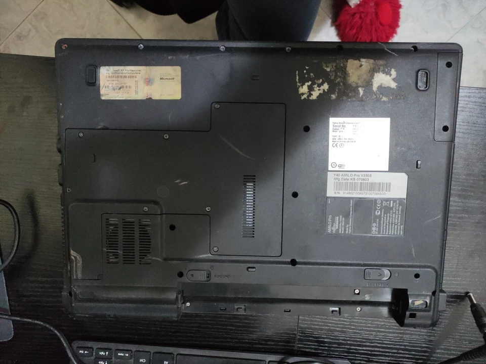 💥PROMO💥 Notebook Fujitsu V3505 Intel Celeron M420 RAM 2GB HDD 250GB WiFi Win 7 - Immagine 2 di 3