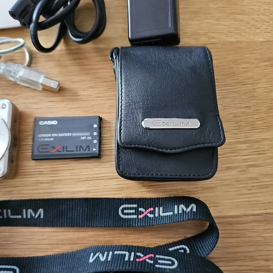 Digitalkamera Casio Exilim EX-S100 Getestet funktioniert kompakt Ladestation Kam - Bild 4 von 4