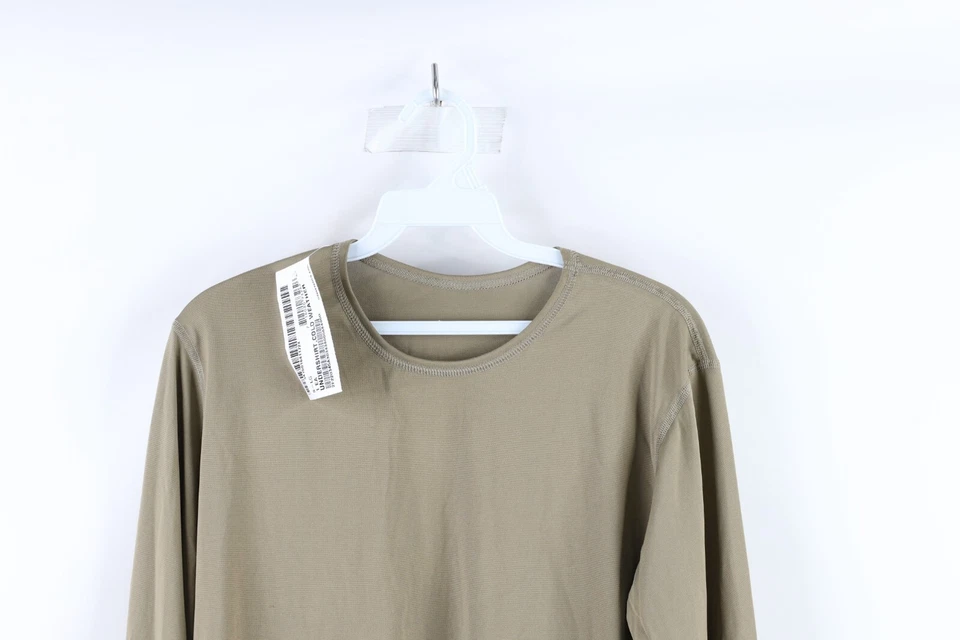 New Military Issued Mens Small Long Army Cold Weather Long Sleeve Undershirt - Image 2 of 4