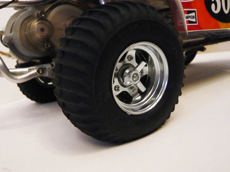 Knock Off 'Classic Style' Wheel Lock Nuts M4 Silver - Vintage RC Tamiya Kyosho - Image 2 of 4