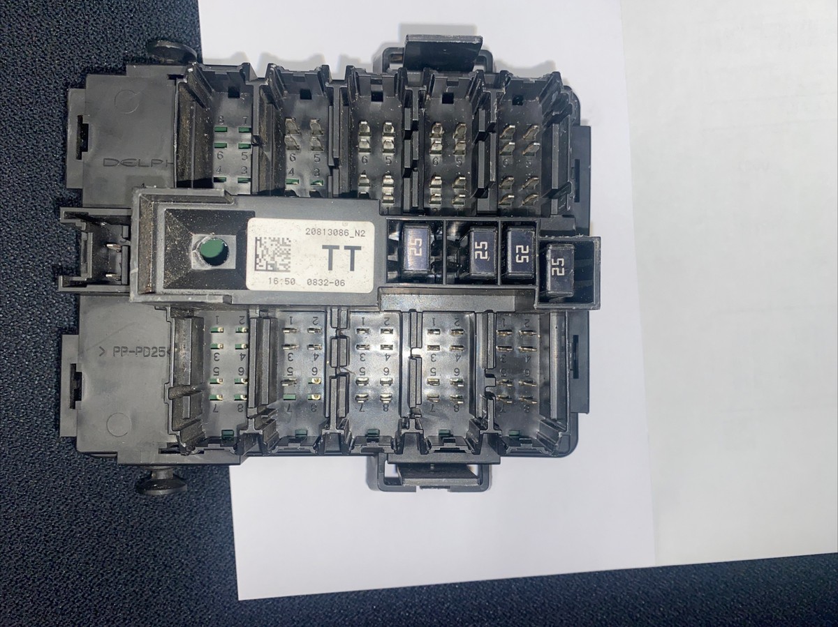 07-13 Chevy/GMC Silverado/Sierra,Cabin Junction Fuse Relay
