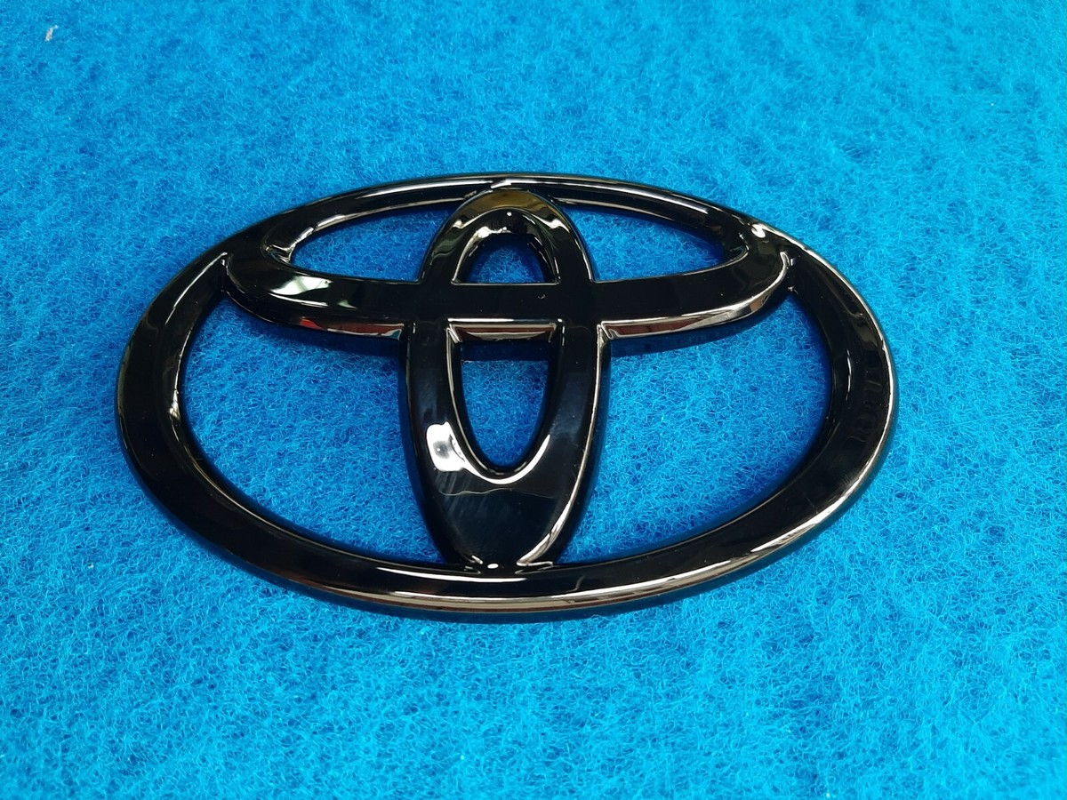 TOYOTA BLACK PIANO 16 CM LOGO EMBLEM BADGE FOR TOYOTA HILUX VIGO 