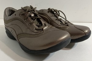 clarks in motion walking shoes