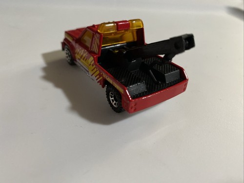 Matchbox 1987 GMC Wrecker Tow Truck Red w/Yellow/White Livery & Logo Grille (mc1 - Picture 2 of 4