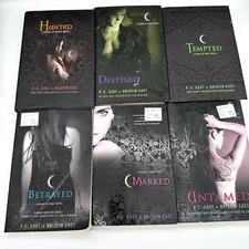 HOUSE OF NIGHT Novels by P.C. & KRISTIN CAST - Marked, Untamed, Betra Lot Of 6