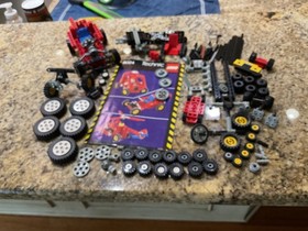 LEGO TECHNIC: Universal Set (8024)n and other technic pieces