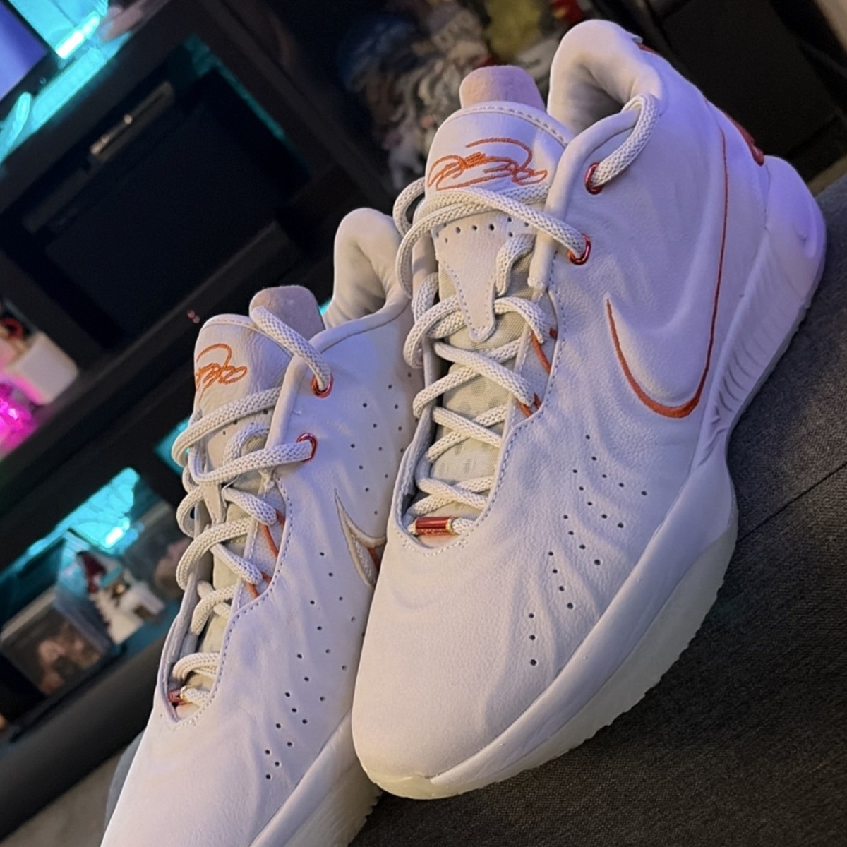 Nike LeBron XXI Akoya Men's Light Bone/Campfire Orange Low Top