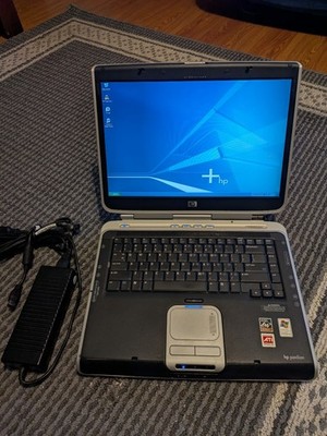 HP Pavilion zv6000 Athlon 64 2.4GHz Windows XP Laptop - Fully Functional!