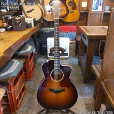 Taylor 214ce Acoustic-Electric Guitar | Premium Woods, Electronics