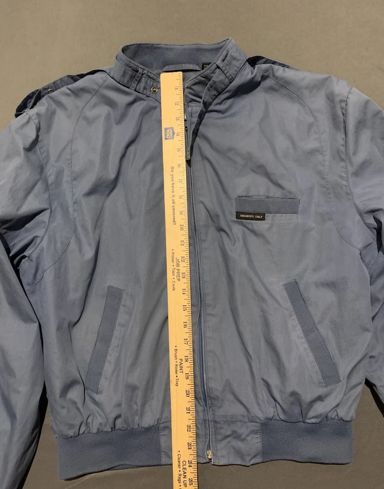 Vintage Members Only Iconic Racer Jacket Mens 46 Blue Bomber Windbreaker Epaulet - Image 4 of 4