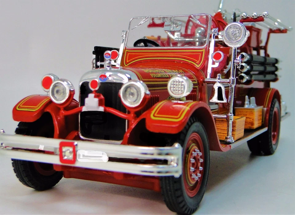Camión de Bomberos Antiguo Rojo Clásico De Colección Metal Dream Model Car Pickup Promo Foto 4 de 4