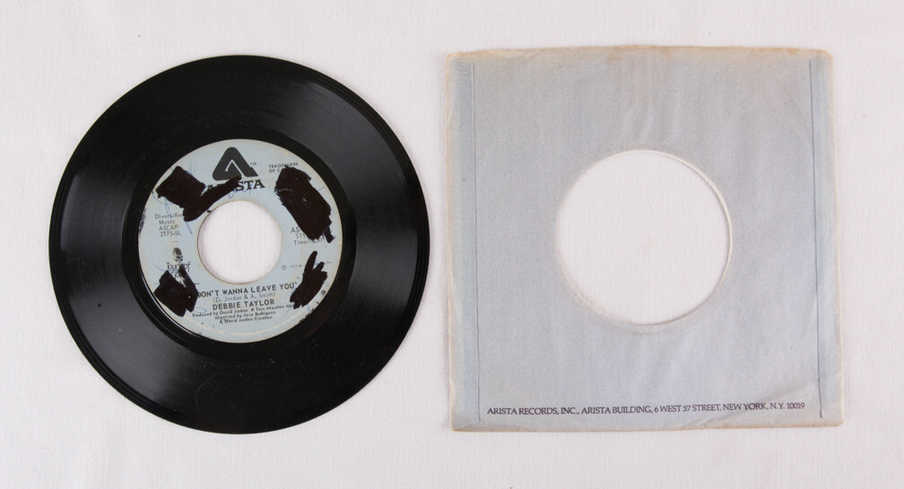 Don't Wanna Leave You / Just Don't Pay by Debbie Taylor, 1975, 7" 45 rpm