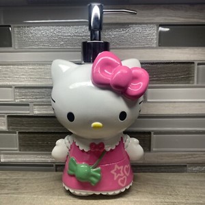 New Hello Kitty In Bright Pink With Green Candy Purse Lotion Soap Dispenser Pump