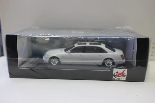 C Cool Models Mercedes-Benz Maybach 62S White 1/43 Scale Diecast Model Car - Picture 7 of 7
